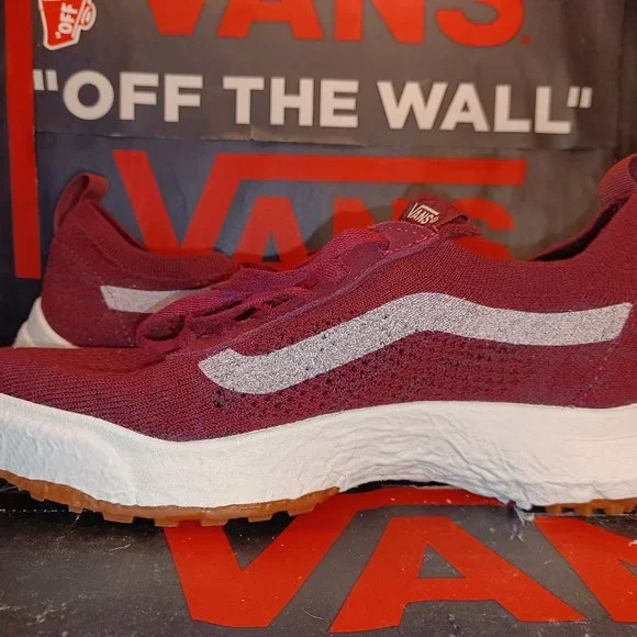 Vans Men's 7.5/Women's 9 UltraRange Vr3 Port Red White Mesh VN0A4BXBPRT - Picture 10 of 12